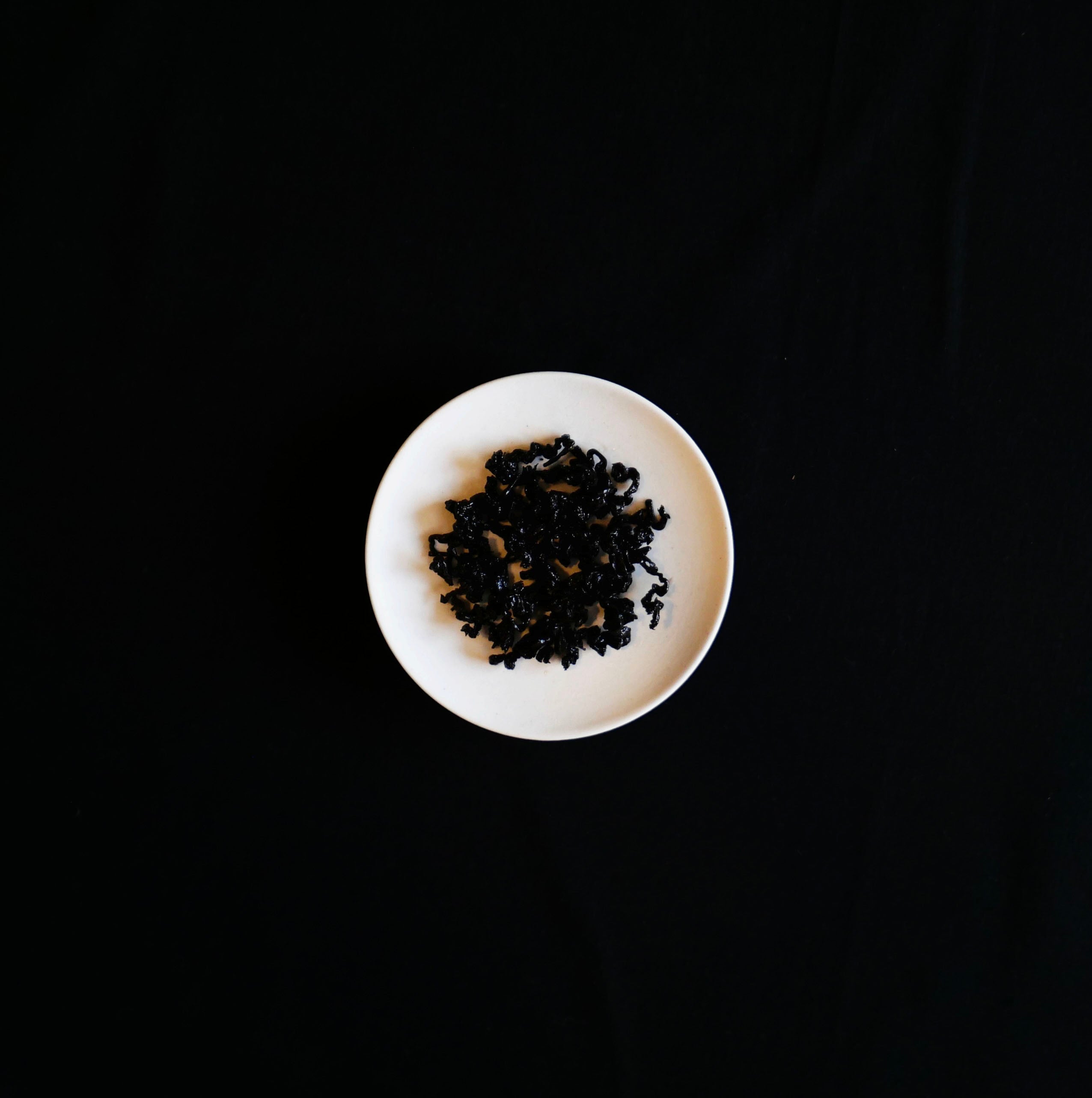 TAIWAN : HIGHLY AGED PREMIUM DONG DING OOLONG TEA