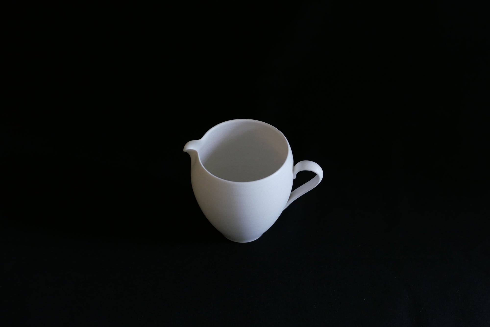 CERAMIC PITCHER with handle