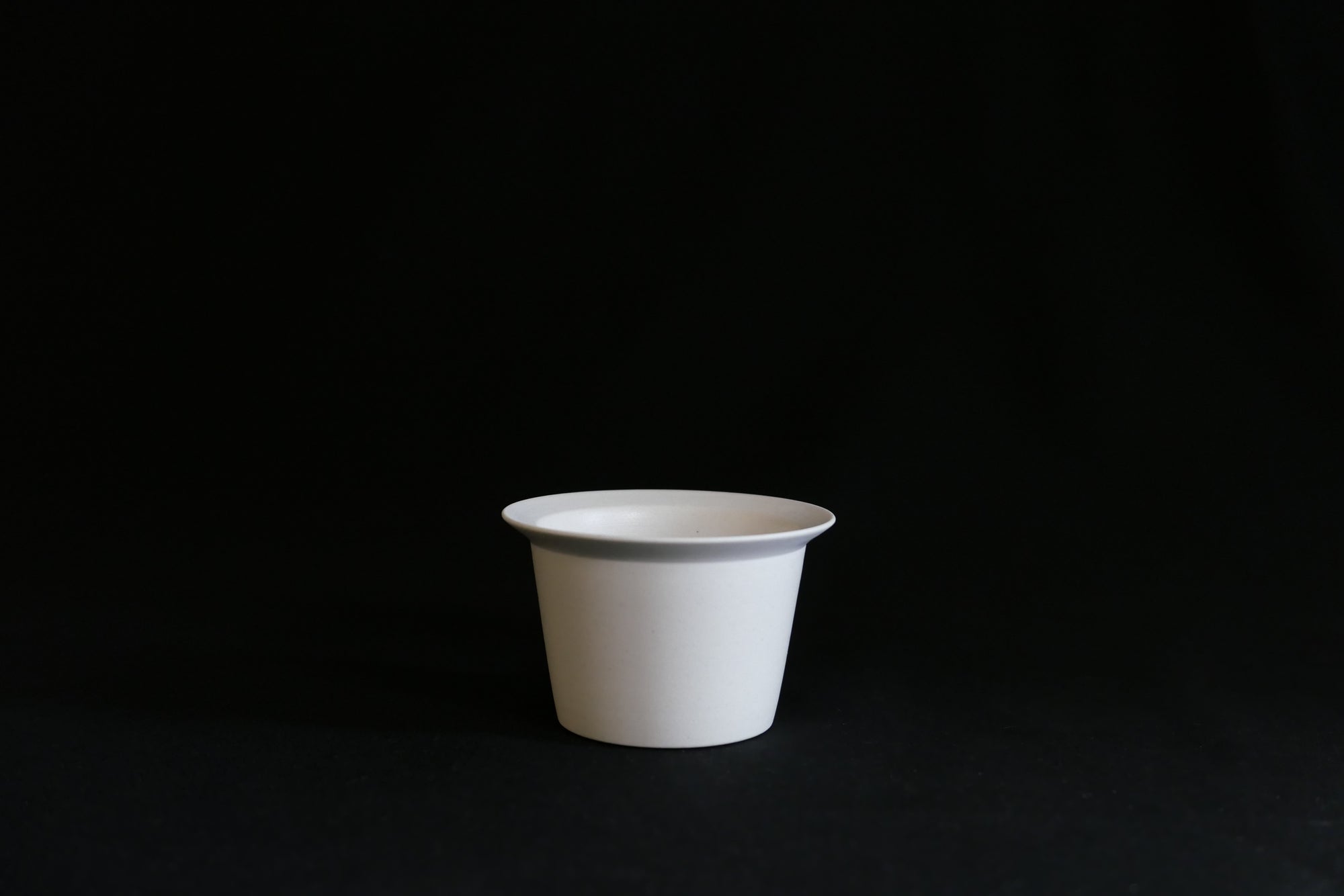 CERAMIC STRAINER